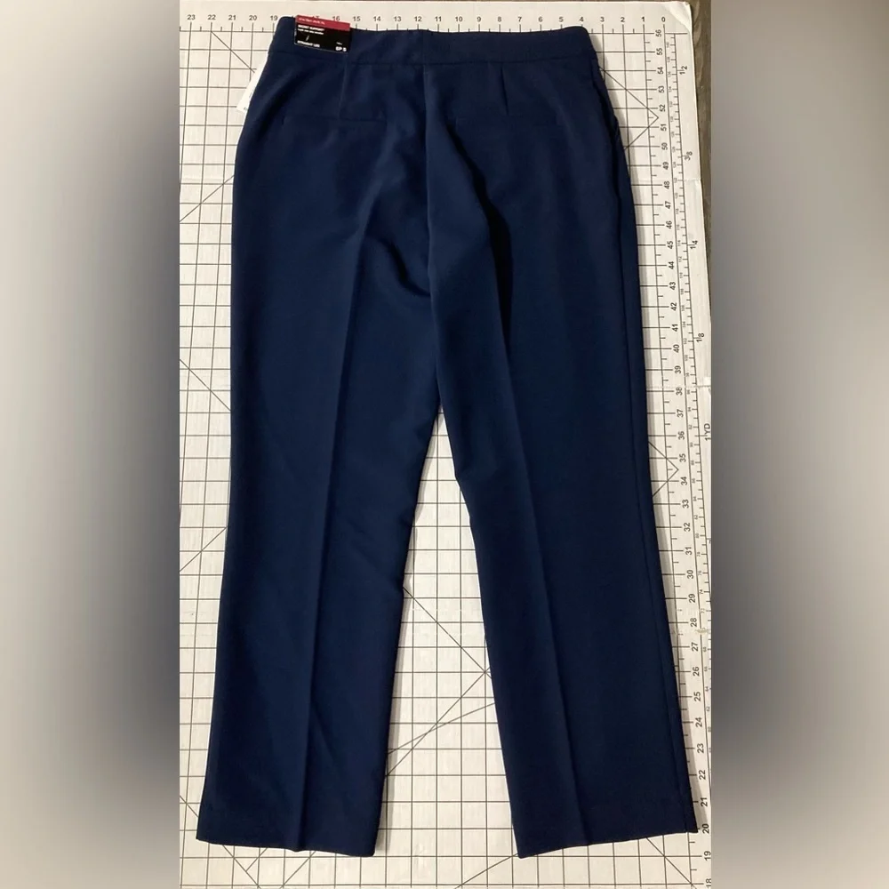 NWT Investments Petite Women’s Size 6P S Navy‎ Straight Leg 5th Ave Fit Pants